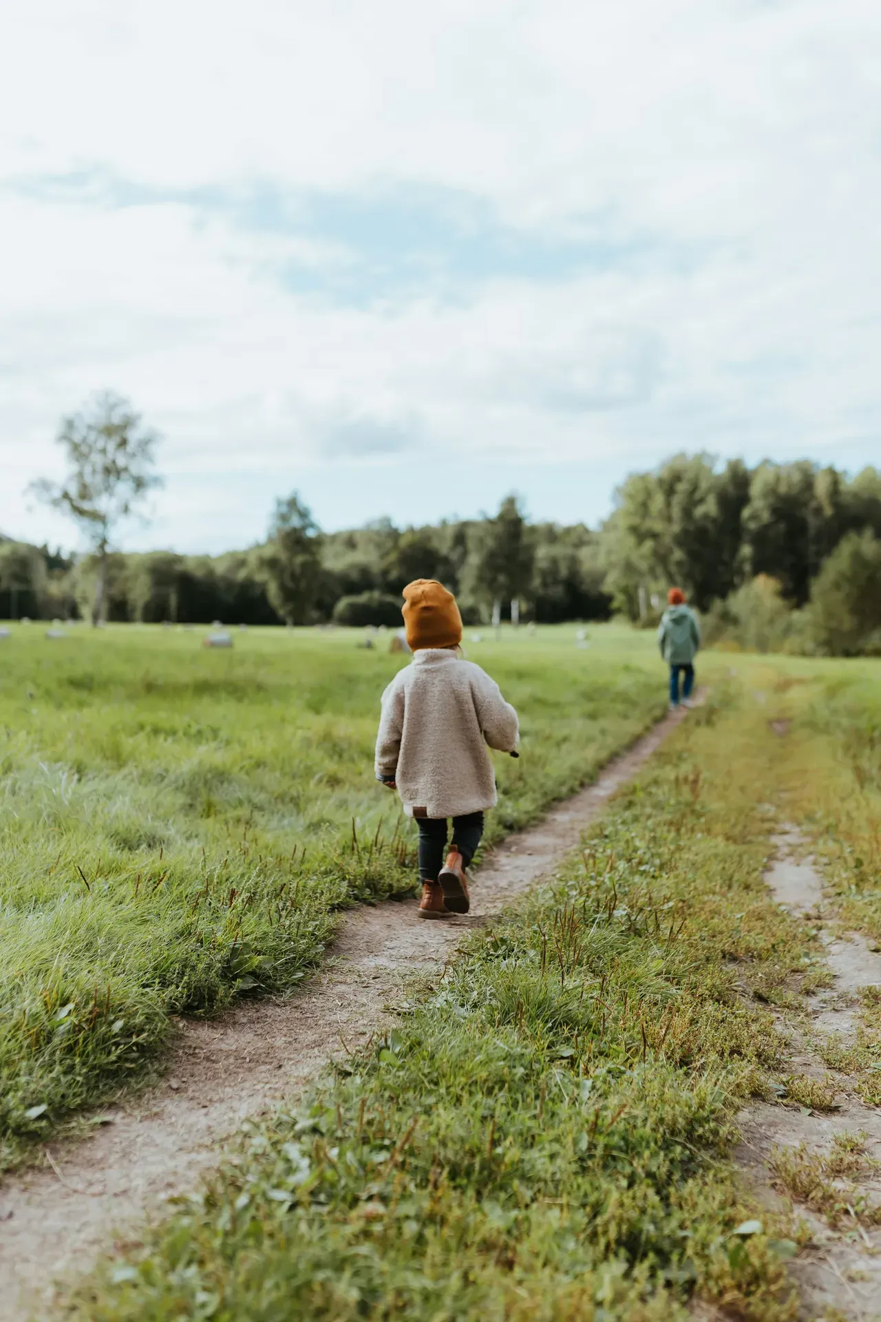 How Evening Walks Change the Shape of Days
